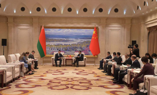 Educational institutions of Belarus, China sign over 800 cooperation agreements
