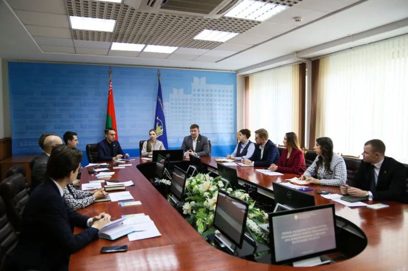 Пытанні рэгіянальнага ўзаемадзеяння маладзёжных парламентаў абмеркавалі ў Мінску