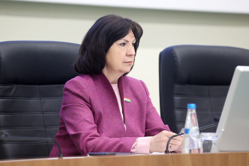 Качанава прыняла ўдзел у 13-й сесіі Гродзенскага абласнога Савета дэпутатаў 29 склікання