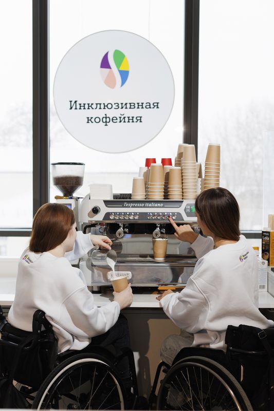 Сюды прыходзяць не толькі па каву...