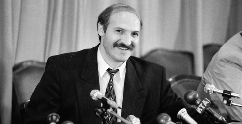 «Ваш ход, кіраўнік дзяржавы!». Гадавіна першай інаўгурацыі Прэзідэнта Беларусі ў 1994 годзе