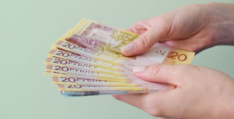 Сярэдні заробак у Беларусі ў снежні 2024 года вырас і склаў Br2693, 9