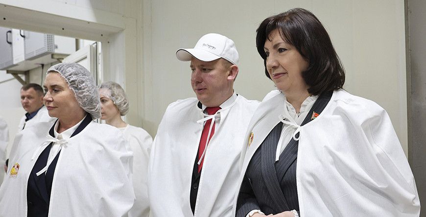 Качанава сустрэлася з калектывам Верхнядзвінскага масласырзавода