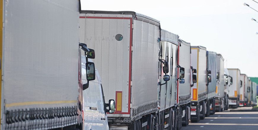 ДПК: колькасць транспарту на ўезд у ЕС наблізілася да 3,7 тыс. адзінак