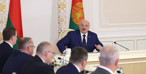 Аляксандр Лукашэнка: «Аднаўляльныя і другасныя рэсурсы — наша „золата“ літаральна пад нагамі»