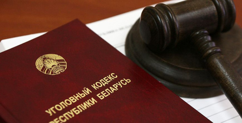 Набрала крэдытаў і прадала кватэру: ашуканцы падманулі пенсіянерку з Бабруйска