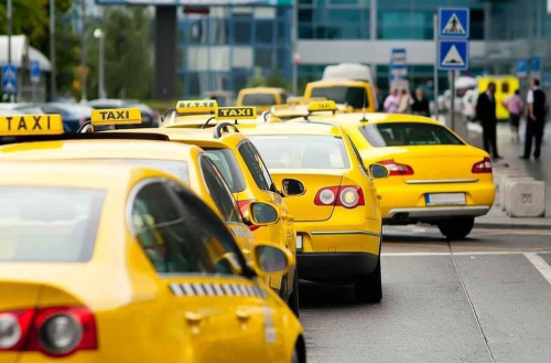 Колькі таксі аказваюць паслугі па перавозцы пасажыраў