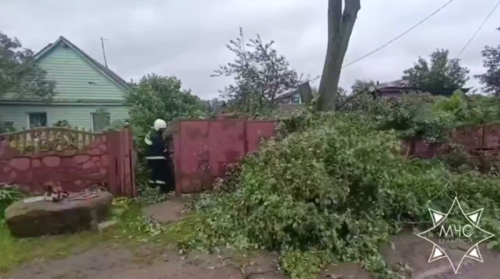 Ратавальнікі дапамагалі ў ліквідацыі наступстваў непагадзі ў Гродзенскай і Мінскай абласцях