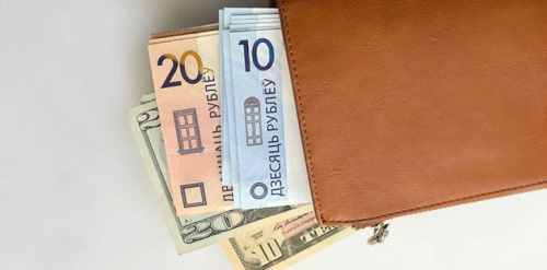 Фізасобы ў Беларусі ў ліпені прадалі на $196,3 млн валюты больш, чым купілі
