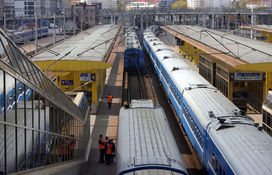 З 1 мая пенсіянеры змогуць ездзіць на электрычках са зніжкай