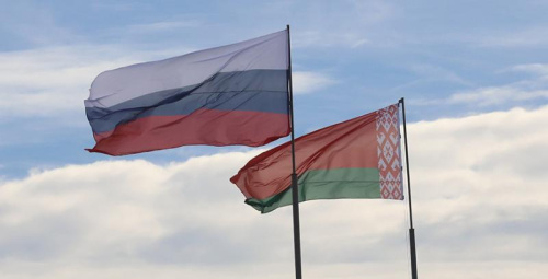 Лукашэнка: Паставіць на калені Беларусь і Расію нікому не ўдасца