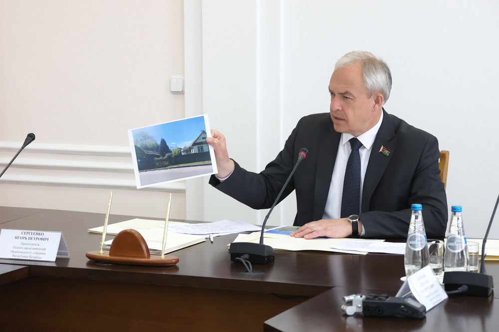 З якімі пытаннямі прыходзілі на прыём грамадзян да Ігара Сергяенкі у Мінску