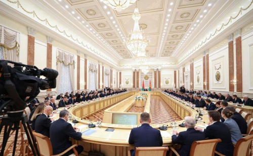 Лукашэнка аб працоўных мігрантах: Гатовы прыняць усіх тых, хто хоча працаваць, паважае нашу дзяржаву