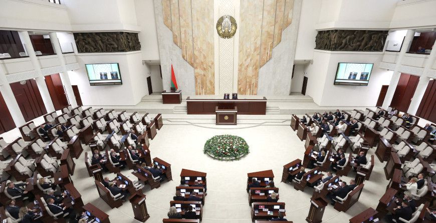 Адбыліся сесіі палат Парламента, на якіх быў разгледжаны шэраг законапраектаў
