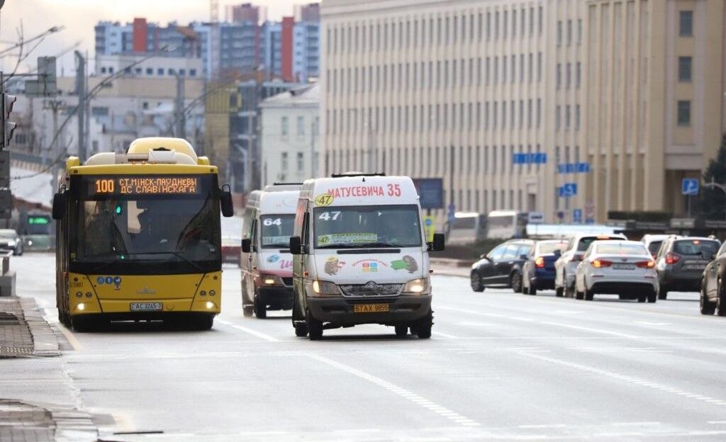 Мабільныя датчыкі кантролю хуткасці працуюць у Мінску на 10 участках
