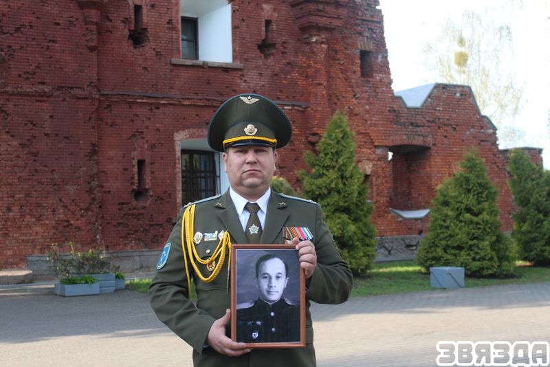 Ваеннаслужачыя падзяліліся гісторыяй сваіх гераічных продкаў